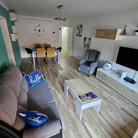 Apartamento Nuria Figueres  Ngoại thất bức ảnh
