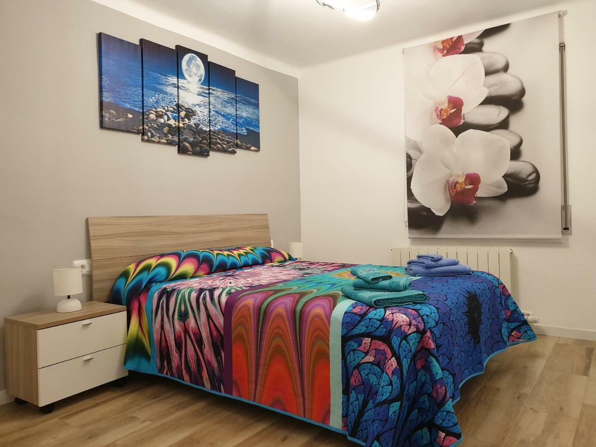 Apartamento Nuria Figueres  Ngoại thất bức ảnh
